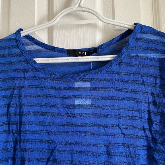 NWT - Forever 21 - Long Sleeve Top - Picture 2 of 7